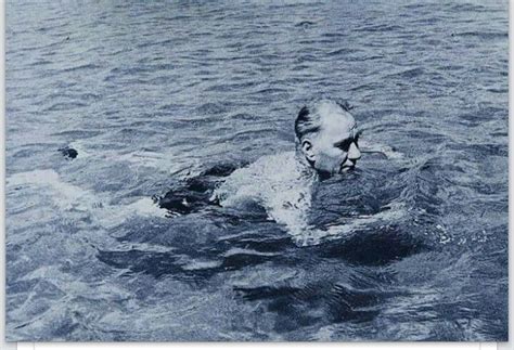 Atatürk yüzme